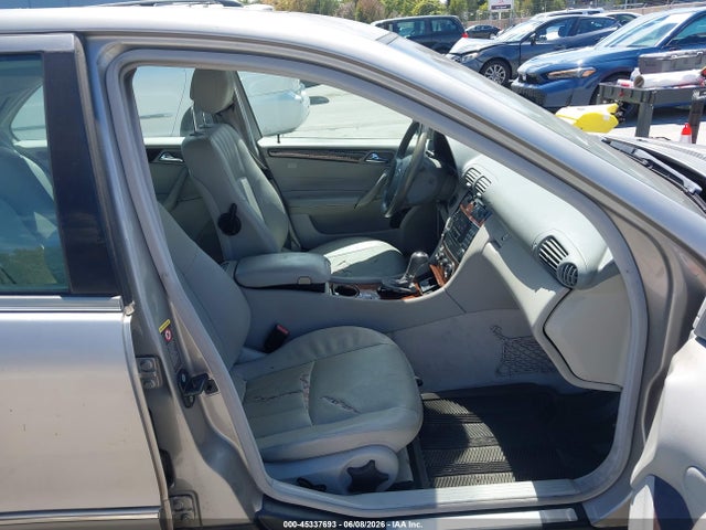 2005 Mercedes-benz C 240 Luxury მანქანა იყიდება აუქციონზე, vin: WDBRF61J35A655043, აუქციონის ნომერი: 45337693