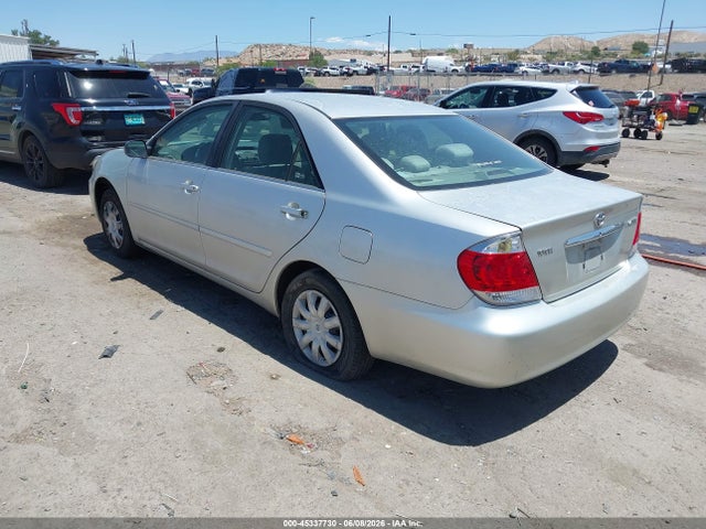 2005 Toyota Camry Std მანქანა იყიდება აუქციონზე, vin: 4T1BE32K65U957268, აუქციონის ნომერი: 45337730