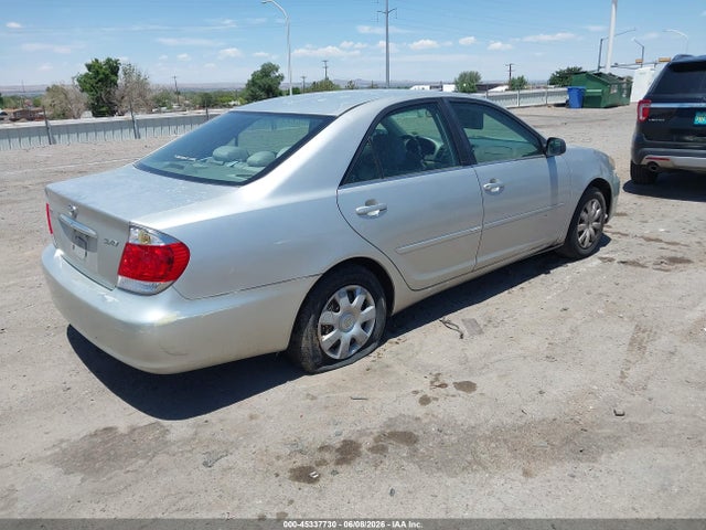 2005 Toyota Camry Std მანქანა იყიდება აუქციონზე, vin: 4T1BE32K65U957268, აუქციონის ნომერი: 45337730