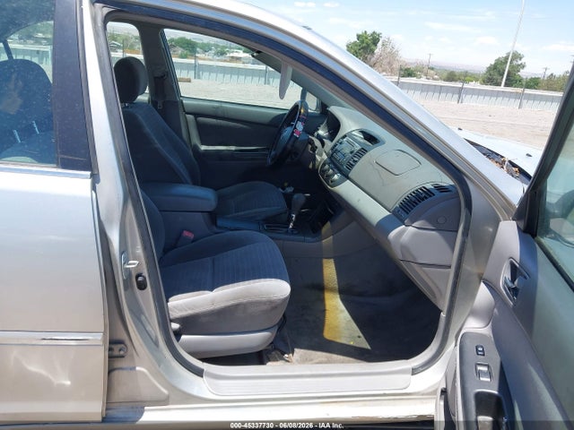 2005 Toyota Camry Std მანქანა იყიდება აუქციონზე, vin: 4T1BE32K65U957268, აუქციონის ნომერი: 45337730
