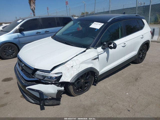 Продаж на аукціоні авто 2024 Volkswagen Taos 1.5t Se, vin: 3VVEX7B20RM094031, номер лоту: 45337747