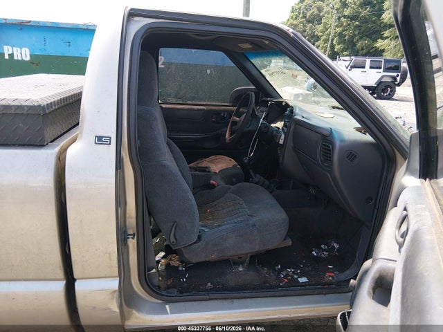 45337755 :رقم المزاد ، 1GCCS144XY8177436 vin ، 2000 Chevrolet S-10 Ls مزاد بيع
