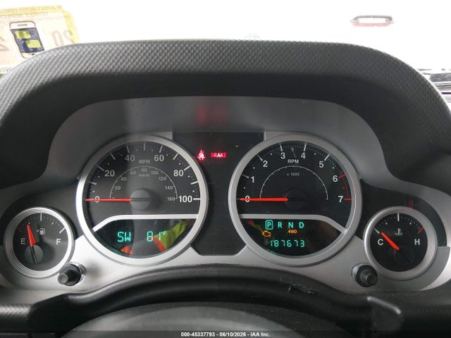 2007 Jeep Wrangler Unlimited Sahara მანქანა იყიდება აუქციონზე, vin: 1J4GA59127L156564, აუქციონის ნომერი: 45337793