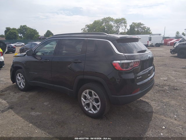 Jeep Compass Latitude 4x4 2024 3C4NJDBN6RT126902 Image 3