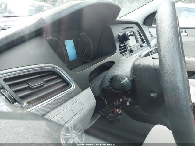 Hyundai SONATA SE 2015 5NPE24AF3FH021737 Image 14