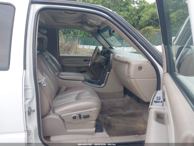 Продажа на аукционе авто 2004 Gmc Yukon Denali, vin: 1GKEK63U04J240767, номер лота: 45337807