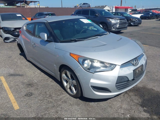 2012 Hyundai Veloster Base W/gray მანქანა იყიდება აუქციონზე, vin: KMHTC6AD5CU028443, აუქციონის ნომერი: 45337845
