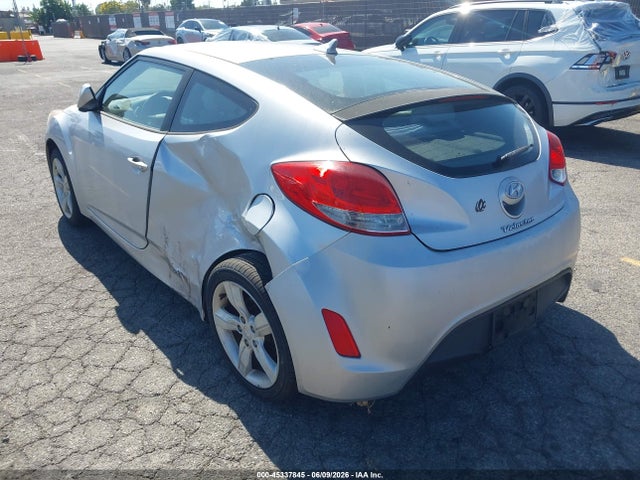 2012 Hyundai Veloster Base W/gray მანქანა იყიდება აუქციონზე, vin: KMHTC6AD5CU028443, აუქციონის ნომერი: 45337845