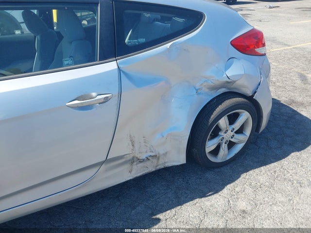 2012 Hyundai Veloster Base W/gray მანქანა იყიდება აუქციონზე, vin: KMHTC6AD5CU028443, აუქციონის ნომერი: 45337845