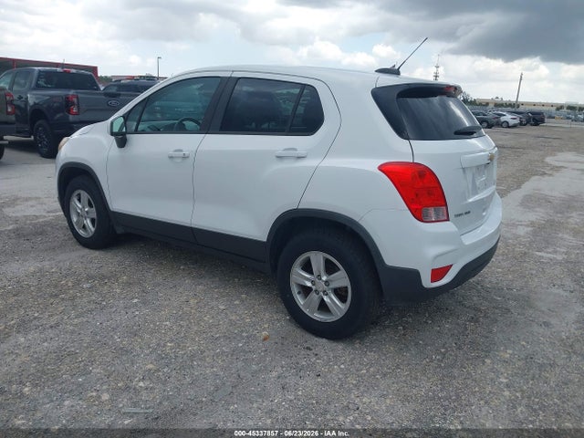 Chevrolet TRAX LS 2017 3GNCJNSB3HL250683 Image 3