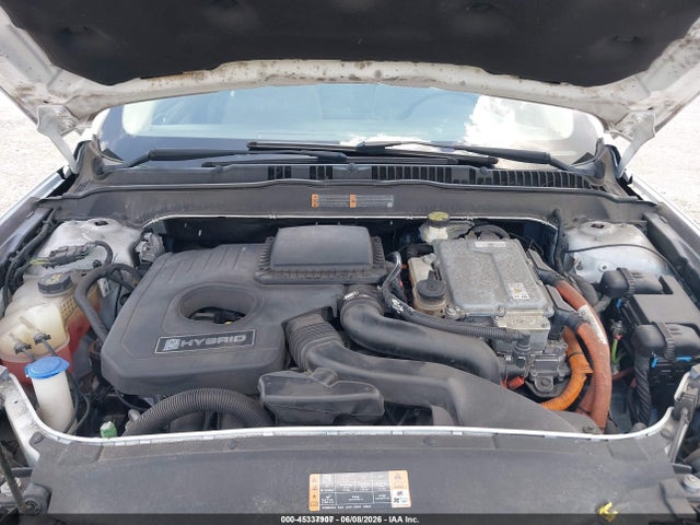 3FA6P0UU8JR122096 Ford Fusion Hybrid S