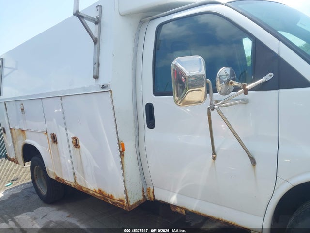 Aukcja sprzedaży 2004 Chevrolet Express Cutaway Base W/c7l/c7n, vin: 1GBJG31UX41238333, numer aukcji: 45337917