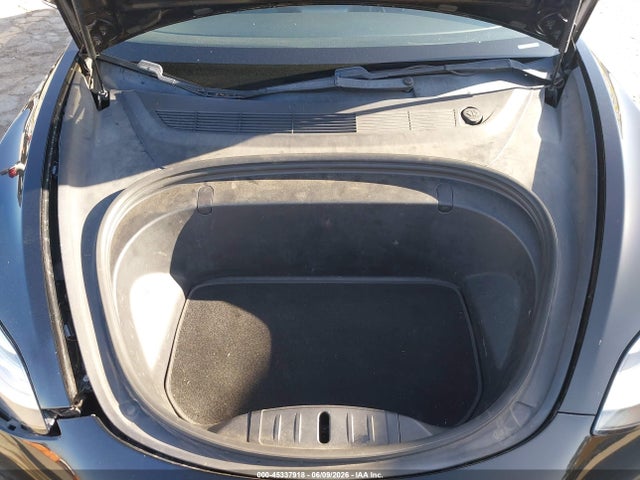 Tesla Model 3 Long Range/performance 2018 5YJ3E1EB7JF182734 Image 10