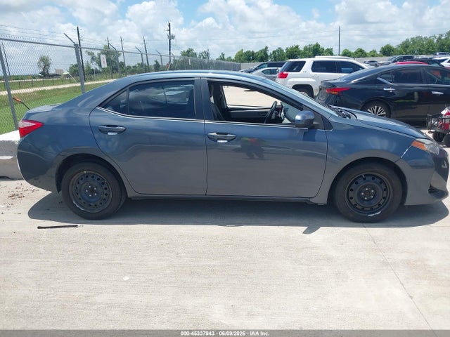 Toyota COROLLA LE 2017 5YFBURHE4HP650601 Image 13