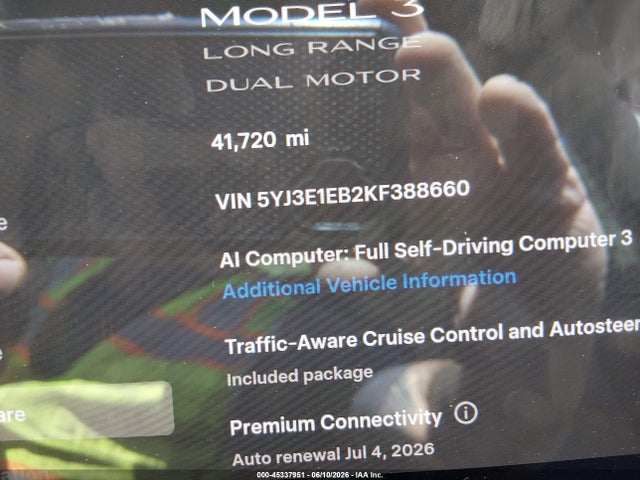 5YJ3E1EB2KF388660 Tesla Model 3 Long Range/performance