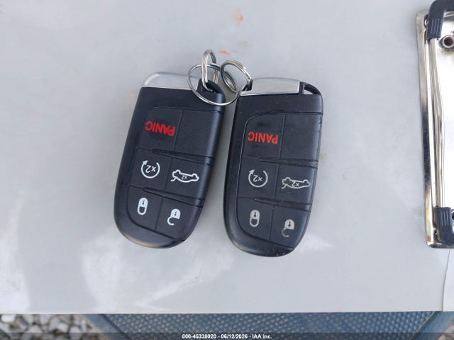 45338020 :رقم المزاد ، 1C3CCCAB4FN539498 vin ، 2015 Chrysler 200 Limited مزاد بيع