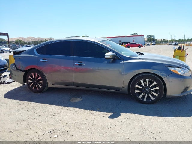 1N4AL3AP7JC203899 Nissan Altima 2.5 Sl