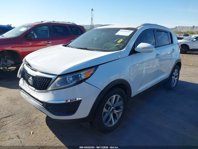 KIA Sportage Lx 2015 KNDPB3AC9F7767249 Image 2