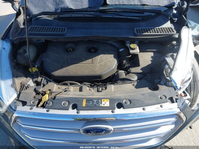 1FMCU0J95KUA63939 Ford Escape Titanium