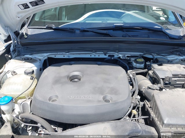 YV4162UM9L2347618 Volvo Xc40 T5 R-design