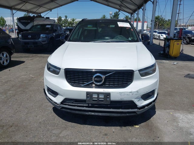 YV4162UM9L2347618 Volvo Xc40 T5 R-design