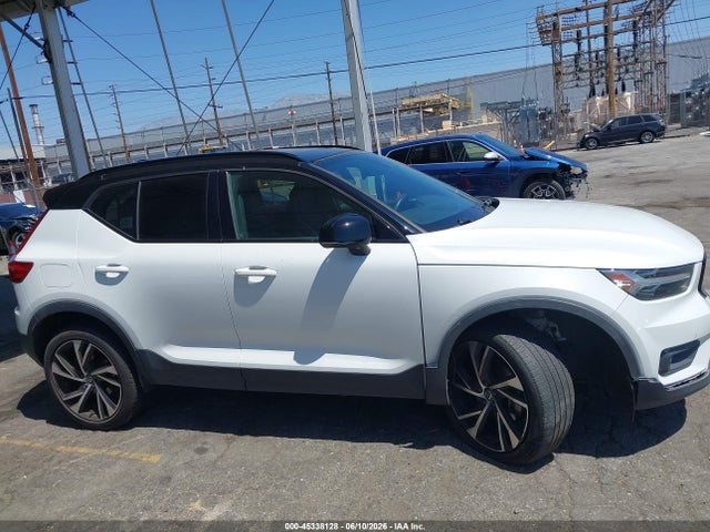 YV4162UM9L2347618 Volvo Xc40 T5 R-design