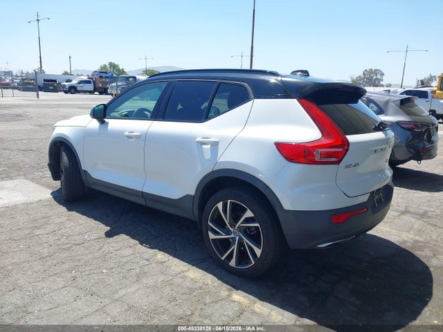 YV4162UM9L2347618 Volvo Xc40 T5 R-design