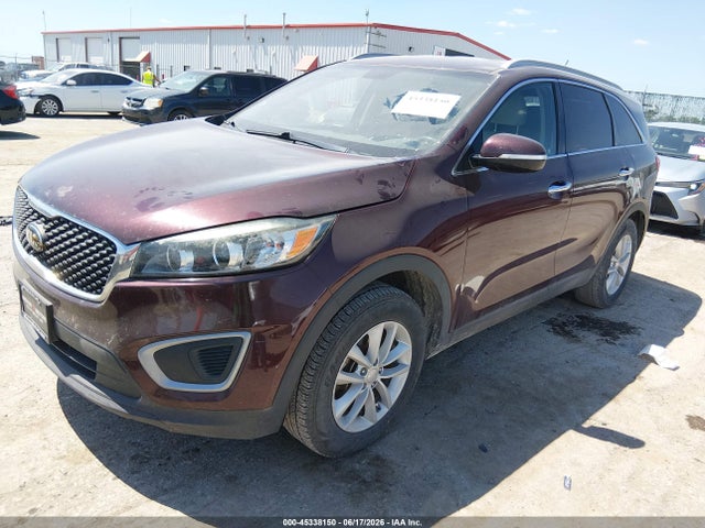 KIA Sorento 3.3l Lx 2018 5XYPG4A52JG359874 Image 2
