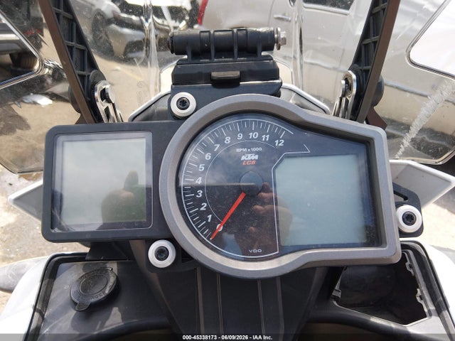 45338173 :رقم المزاد ، VBKV29400EM906680 vin ، 2014 Ktm 1190 Adventure R مزاد بيع
