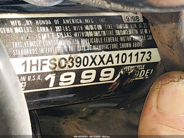 Продажа на аукционе авто 1999 Honda Vt1100 C3, vin: 1HFSC390XXA101173, номер лота: 45338191
