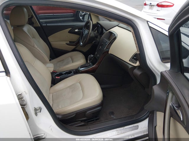 45338205 :رقم المزاد ، 1G4PP5SK1C4193936 vin ، 2012 Buick Verano مزاد بيع