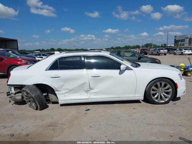 45338216 :رقم المزاد ، 2C3CCAAG5KH517190 vin ، 2019 Chrysler 300 Touring L مزاد بيع
