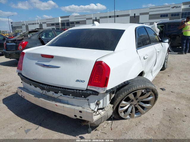 45338216 :رقم المزاد ، 2C3CCAAG5KH517190 vin ، 2019 Chrysler 300 Touring L مزاد بيع