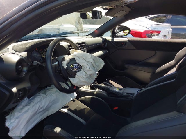 Toyota Gr86 Premium 2025 JF1ZNBE1XS9752010 Image 17