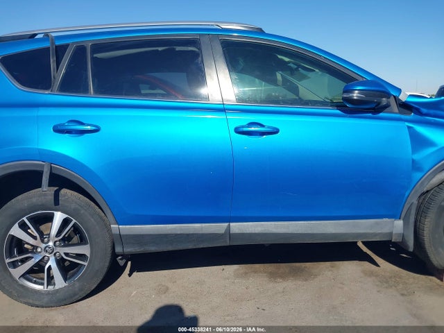 Toyota Rav4 Xle 2017 JTMWFREV4HD097144 Image 14