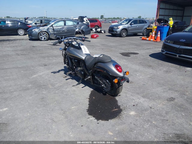 Kawasaki Vn900 C 2020 JKAVN2C19LA074176 Image 3
