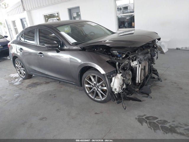 Aukcja sprzedaży 2018 Mazda Mazda3 Touring, vin: 3MZBN1V33JM175924, numer aukcji: 45338407