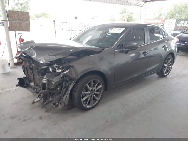 Продаж на аукціоні авто 2018 Mazda Mazda3 Touring, vin: 3MZBN1V33JM175924, номер лоту: 45338407