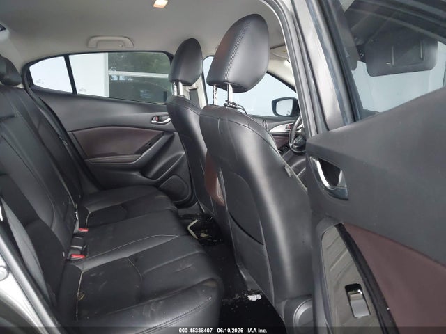 Продаж на аукціоні авто 2018 Mazda Mazda3 Touring, vin: 3MZBN1V33JM175924, номер лоту: 45338407
