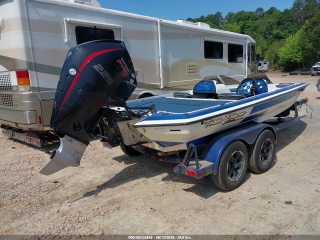 45338424 :رقم المزاد ، PNS20344C000 vin ، 2000 Blazer Boat مزاد بيع