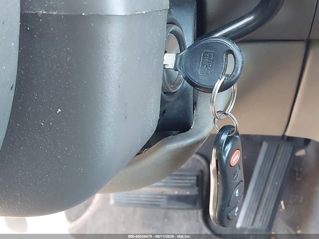 45338470 :رقم المزاد ، 1C4GP64L7XB821659 vin ، 1999 Chrysler Town & Country Limited مزاد بيع