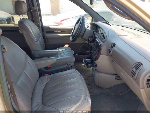 45338470 :رقم المزاد ، 1C4GP64L7XB821659 vin ، 1999 Chrysler Town & Country Limited مزاد بيع