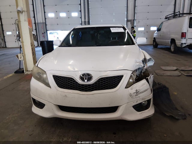45338512 :رقم المزاد ، 4T1BK3EK9AU603999 vin ، 2010 Toyota Camry Se V6 مزاد بيع
