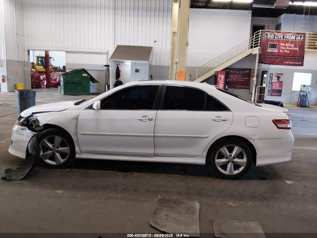 45338512 :رقم المزاد ، 4T1BK3EK9AU603999 vin ، 2010 Toyota Camry Se V6 مزاد بيع