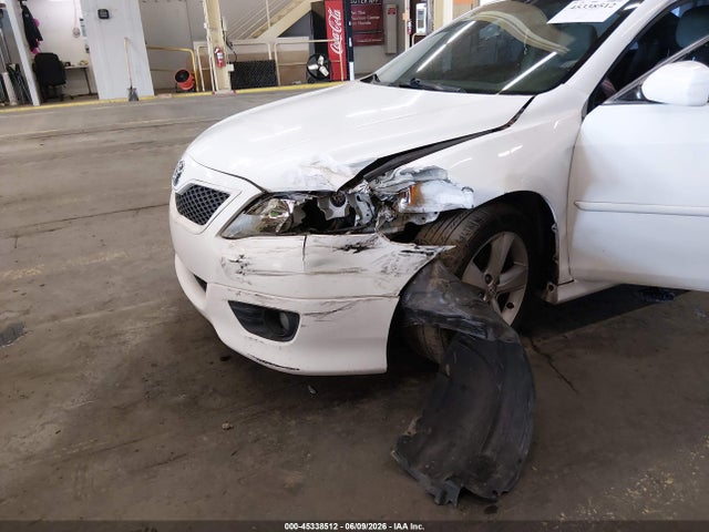 45338512 :رقم المزاد ، 4T1BK3EK9AU603999 vin ، 2010 Toyota Camry Se V6 مزاد بيع