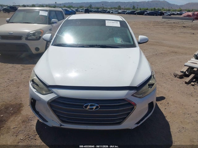 KMHD74LF0HU122376 Hyundai ELANTRA SE