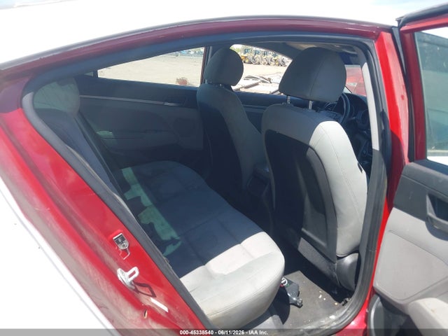 KMHD74LF0HU122376 Hyundai ELANTRA SE