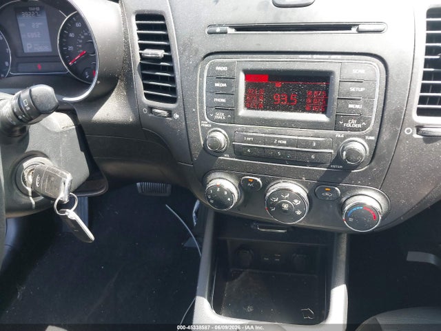 KIA FORTE LX 2016 KNAFK5A81G5638936 Image 11