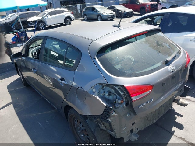 KIA FORTE LX 2016 KNAFK5A81G5638936 Image 3