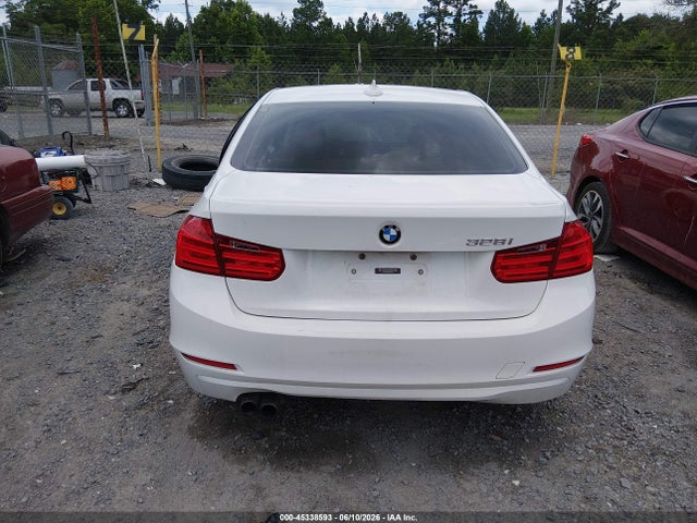 2014 Bmw 328i მანქანა იყიდება აუქციონზე, vin: WBA3A5C55EF605129, აუქციონის ნომერი: 45338593